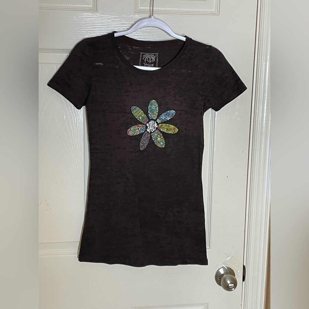 Vintage Women’s Yaga Patch Flower Tee Small - Picture 6 of 9